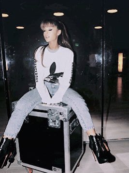 zlutzara's tweet photo. dangerous woman by ariana grande https://t.co/QXFUhMDiPd