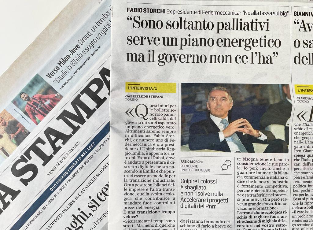 UnindustriaRE's tweet photo. Su @LaStampa il Presidente @UnindustriaRE @FbStorchi, tornato da #Expo2020Dubai, dove ha presentato il #distrettodigitale di Reggio Emilia, ha parlato della #transizioneecologica.
@RegioneER @Rei_innova
#innovazione #digitalizzazione https://t.co/JdxjgRhn8t