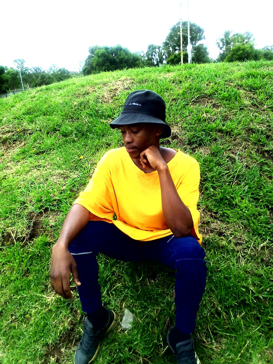wandileJr0019's tweet photo. #lovingmonday https://t.co/Q5lOrivPDH