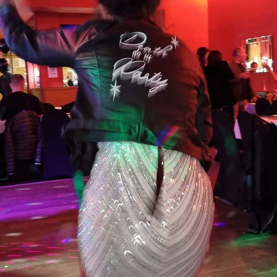 customs_es's tweet photo. Til death do us party 💀🖤 https://t.co/lR12RvKGLw