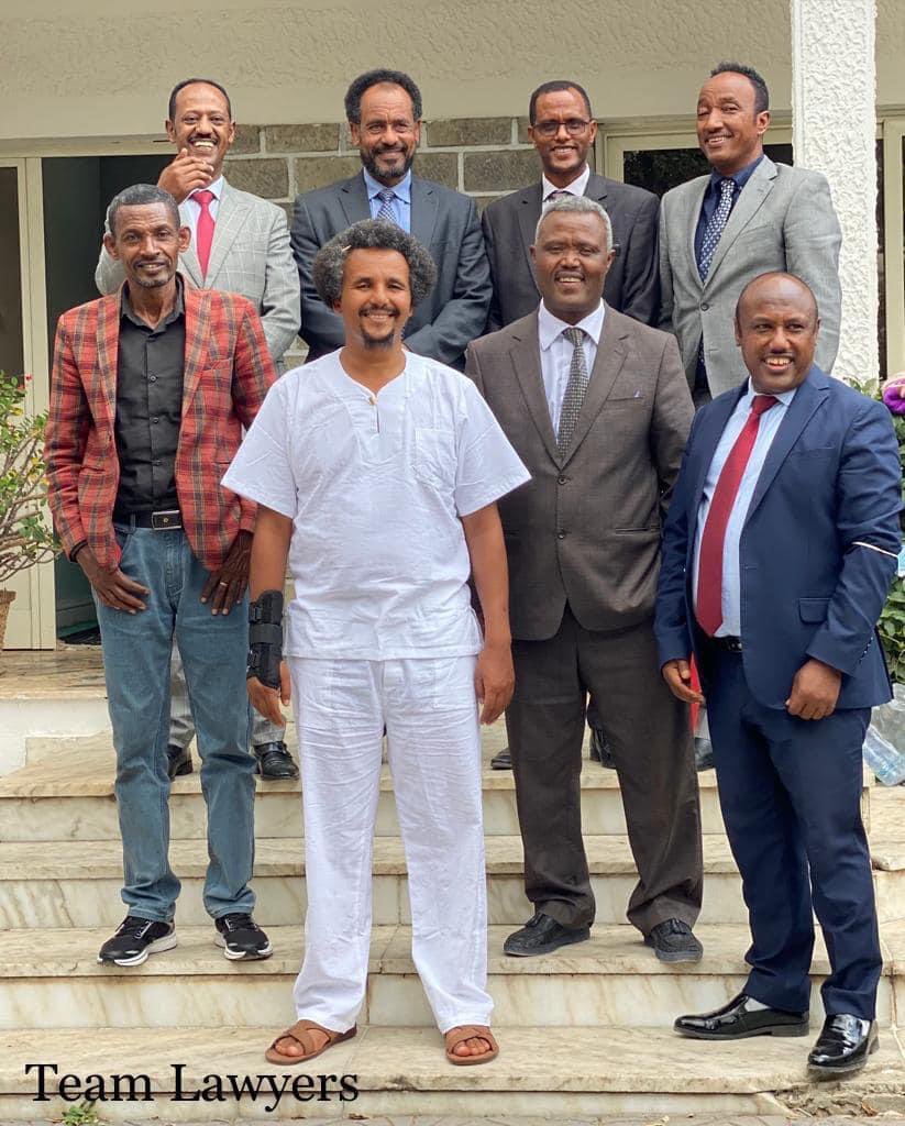 OromoLegalTeam's tweet photo. The families of recently released political prisoners hosted an appreciation event to honor the Oromo Political Prisoners Defence Team and the medical team.

Note: Picture is missing some members who were not able to attend the event. https://t.co/FmR3Us5mrv