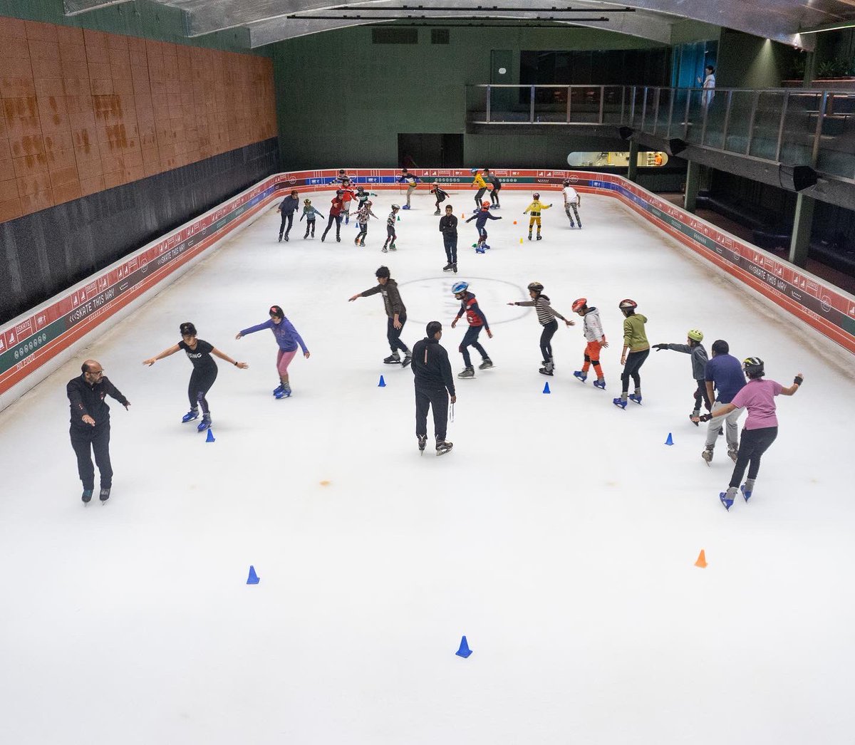 iskate_india's tweet photo. Enrol your kids in ISKATE school and get their ice skating journey started! Know more: 0124 4610606
#iskatebyroseate #iskateschool #iloveiskate https://t.co/PAwM5Y8C18