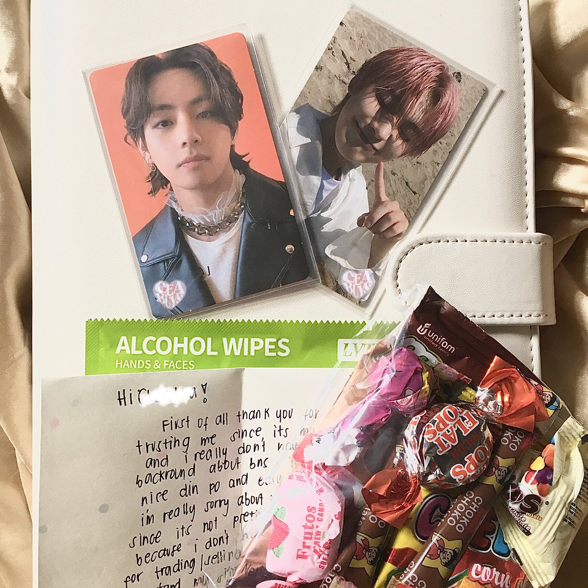 ceabuys's tweet photo. ๐ happy mail. #ryefeedbacks .แ
. sunoo poke cheek & rockstar tete finally came home โฅ๏ธ___โฅ๏ธ thankie so much @ry_heeki for trading with me, for bringing one of my prio pc home! also for letting me adopt your tete cream >___< they arrived very safe! thank you again <3 https://t.co/7WosNGKxe5