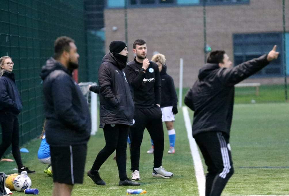 Mr_AtkinsonPE's tweet photo. My first time leading matchday for @theposhwomen reserves. Immensely proud of the girls, who demonstrated an improved care in possession, as well as showing their resilience to comeback and earn the point in the 2nd half 👍🏻 https://t.co/0WVmwGWE2j