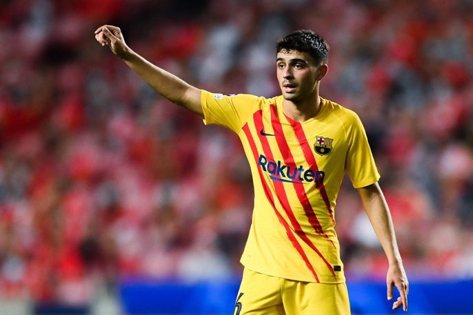 FanaticalCuler's tweet photo. 🗣️ Xavi: “Pedri is an amazing player! At the age of 19, he has a lot of skills and does amazing things. He's growing really, and he's got everything under control.” https://t.co/vmMMqk6pKi