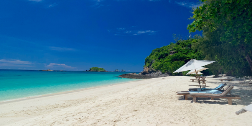 constancehotels's tweet photo. There's nothing like a #relaxing day at #ConstanceTsarabanjina's beach ๐ด๐ฃ
Where would we find you?
#madagascar #constancewithu
#tropical #beachlife #travel https://t.co/0hLIWFjTg1