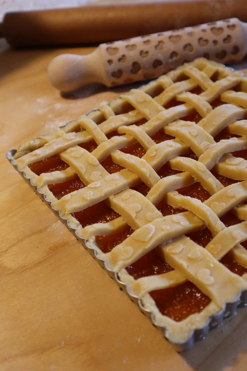 dianabuso's tweet photo. La crostata
La torta più veloce, più gustosa, più bella, più semplice di sempre. 
Si impasta con #bimby in meno di un minuto e cuoce in 30 minuti.

#cucinoconbimby
#BimbyCommunityStar
#incaricatabimby
#pastafrolla https://t.co/bECLEjy6Ye
