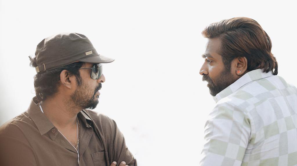 VijaySethuOffl's tweet photo. Happy birthday @Aaru_Dir ☺️ https://t.co/1MKPTYTK1m