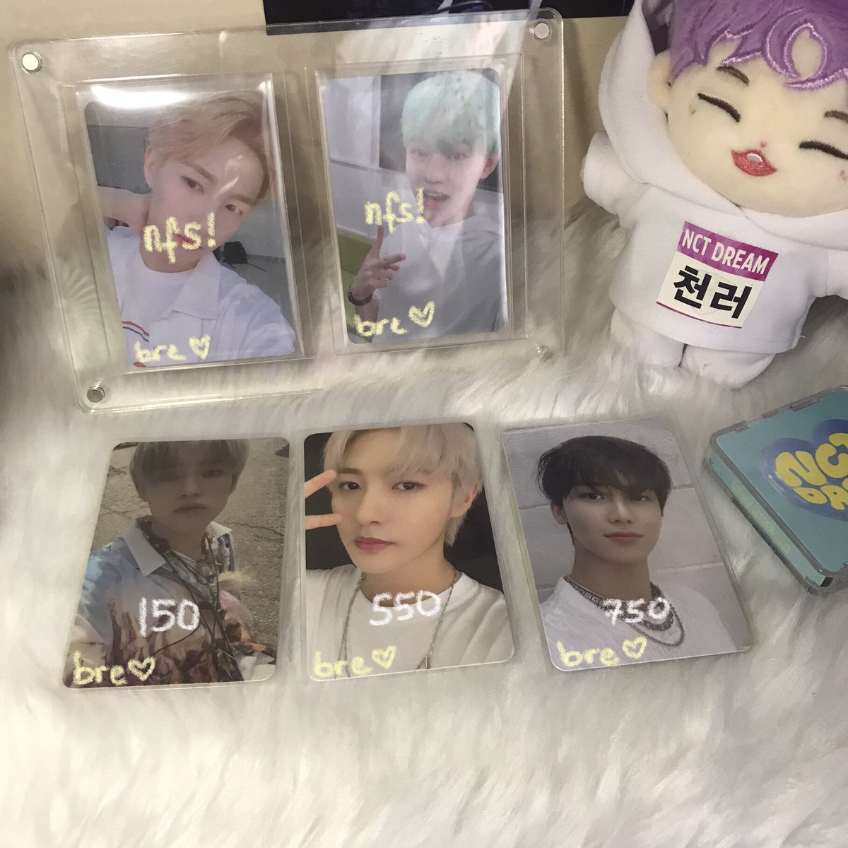 yoithaul's tweet photo. wts lfb ph helping a friend

- chenle hot sauce chilling pc: 150
- renjun hot summer dream beyond live ar pc: 550
- jaemin hello kihno: 750 

mod: sco
dop: payo !

reply mine or dm me https://t.co/O0jpy76iqL