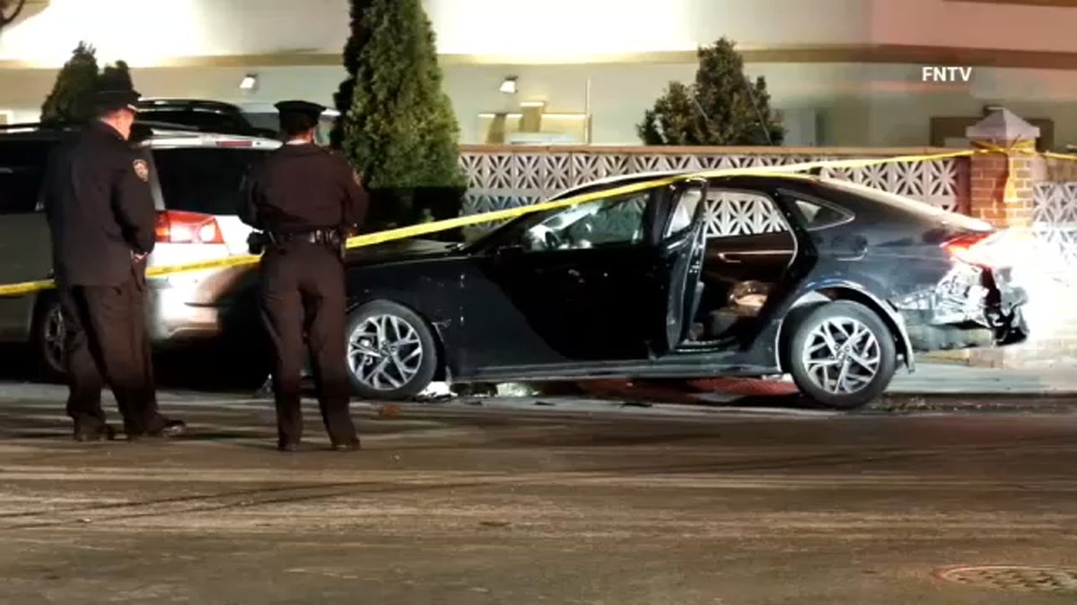 Teen shot in back of head among 3 injured after gunman opens fire on car in Brooklyn https://t.co/RCFiPH6Iew https://t.co/EBnAR1nyes