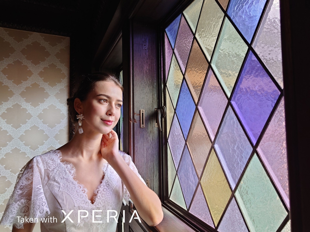Снимайте крутые портреты на свой Xperia PRO-I📸 Функция автофокусировки по глазам в реальном времени позволяет делать потрясающие снимки. Даже если объект съемки находится в движении, вы получите незабываемые снимки, полные динамики и экспрессии.