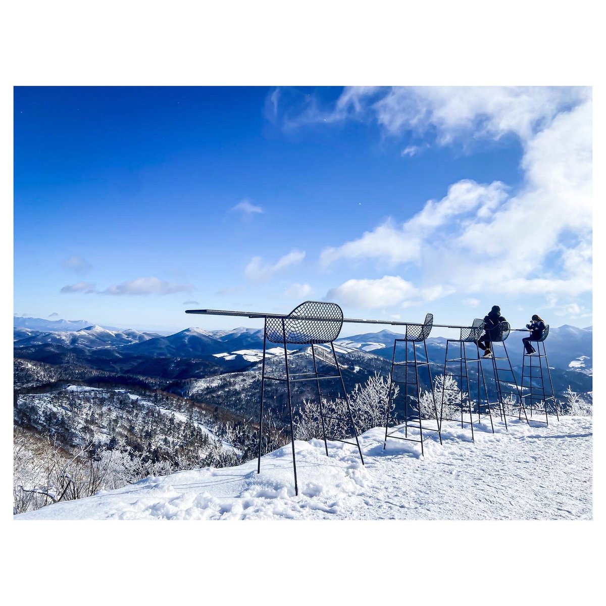 LetsTravelndEat's tweet photo. Hello cloud bar!!!!

Found this in Tomamu, in Hokkaido ☺️

#unkaiterrace #tomamu #hokkaido #cloudbar #winter #visitjapan #nomadlife https://t.co/VJtZCx3baF