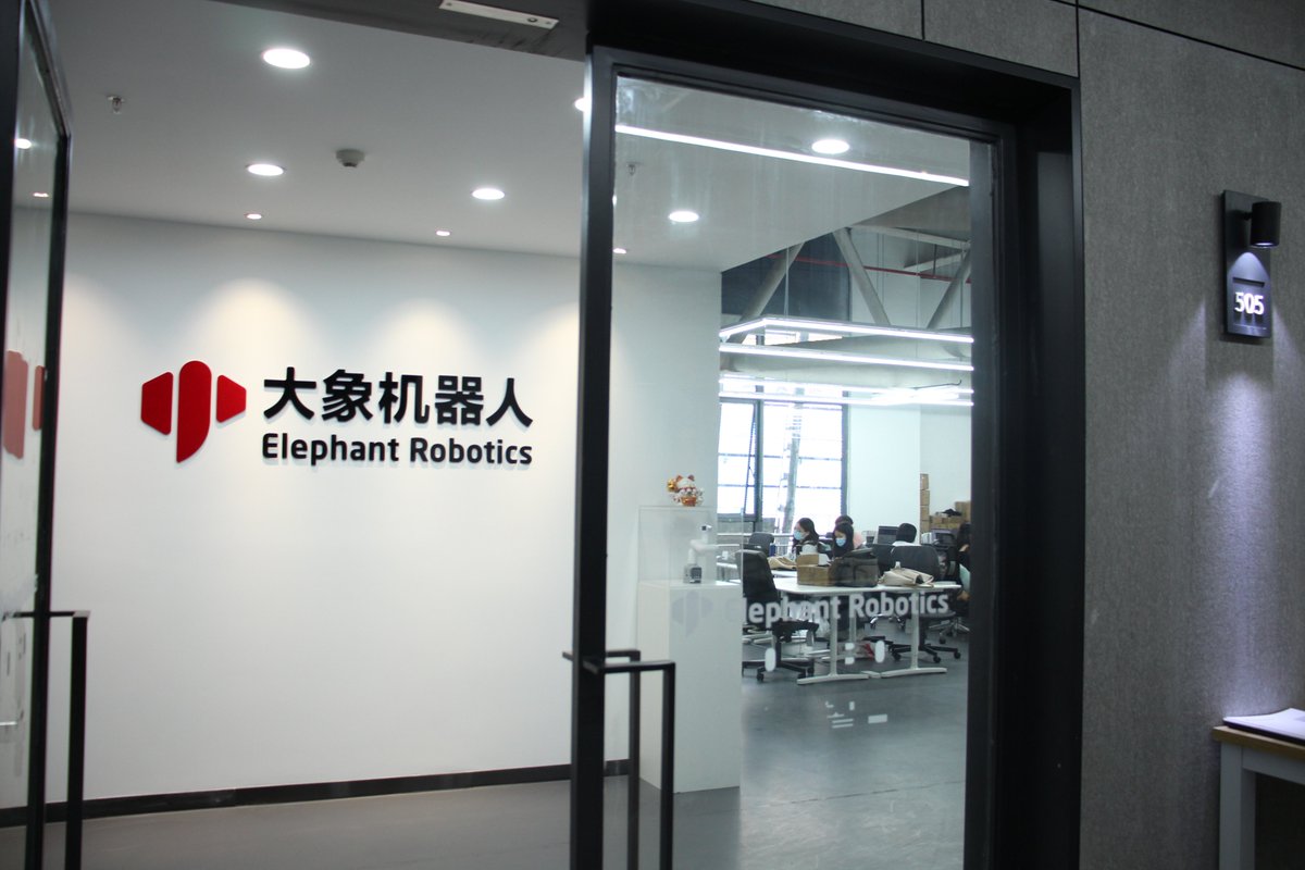 elephantrobotic's tweet photo. We moved to the new office last week!🤣@CobotMy @M5Stack #robotics_company #elephant_robotics https://t.co/qlTx22ysee