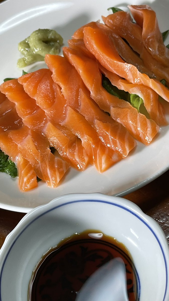 kj_yama_san's tweet photo. #Isobe-yaki #Salmon sashimi #good
#磯辺焼き #サーモン刺身 #おいし https://t.co/75CMWyy9N5
