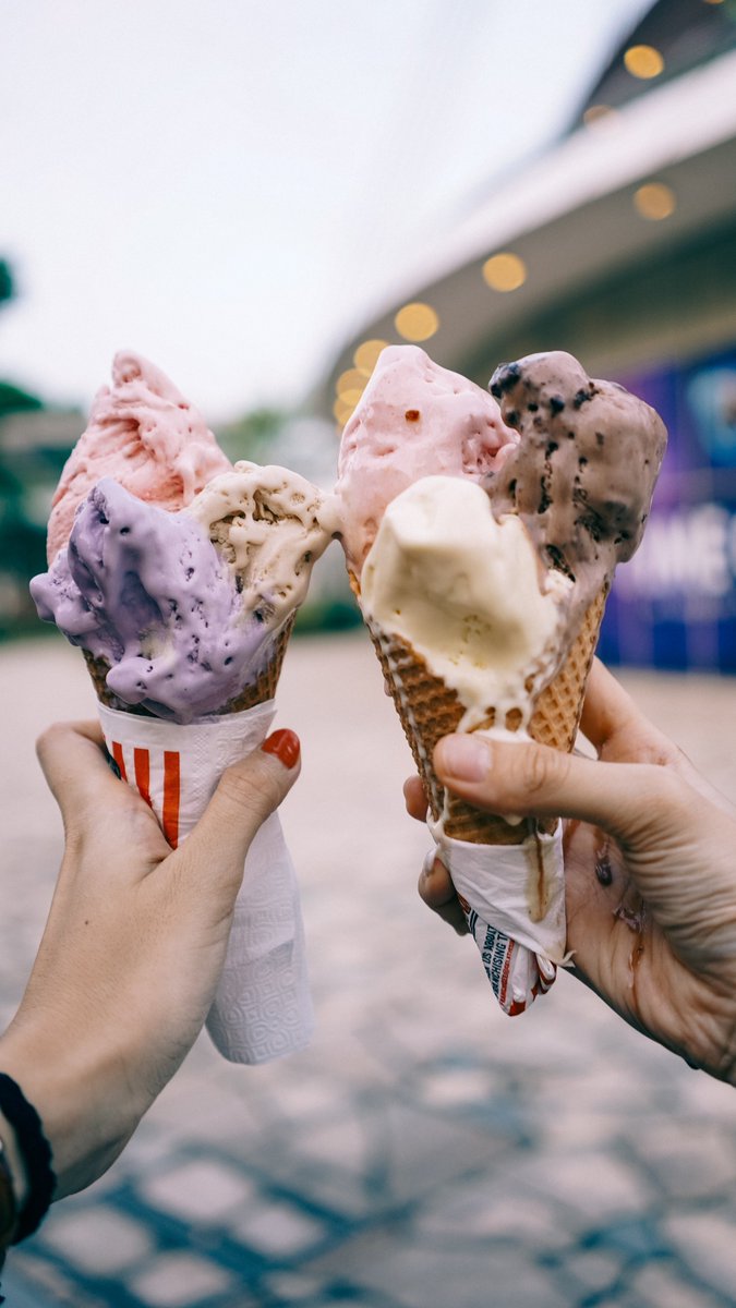 williumharison5's tweet photo. I want to see ice cream lovers https://t.co/v4Nqlz3shV