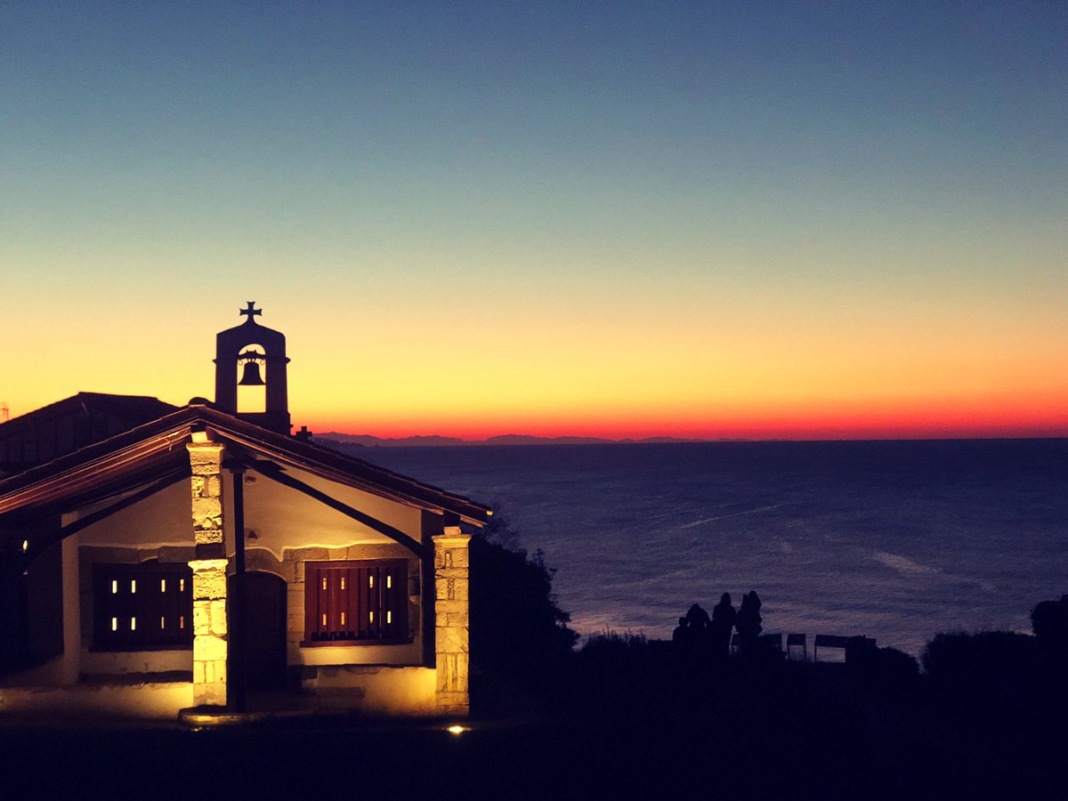 bayayam's tweet photo. 🌅✨#bidart #enmodebasque #paysbasque #baladesympa #MagnifiqueFrance https://t.co/qyO1vC7MDm