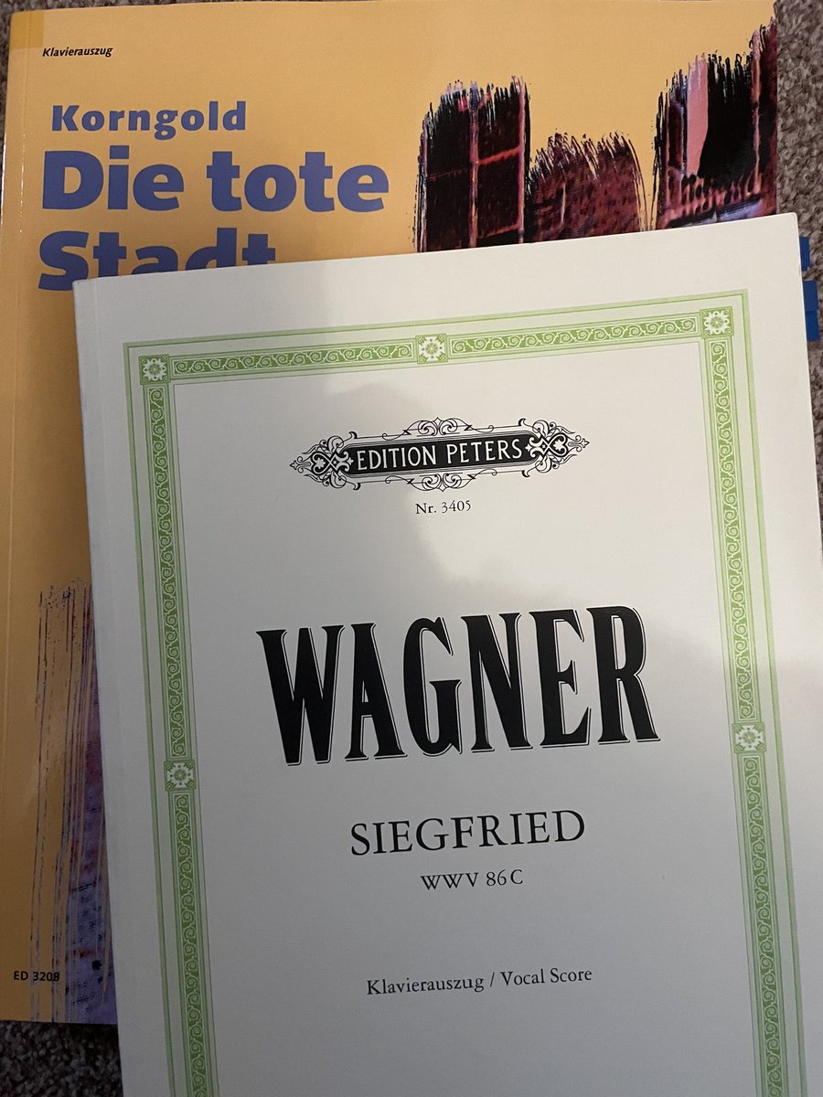 leedavidbowen's tweet photo. Busy day working on Graf in Die Tote Stadt & Mime Siegfried with Michael Pollock today.
#Opera #Operasinger #Wagner #WagnerOpera #Tenor #Korngold https://t.co/uRcsnacbG4