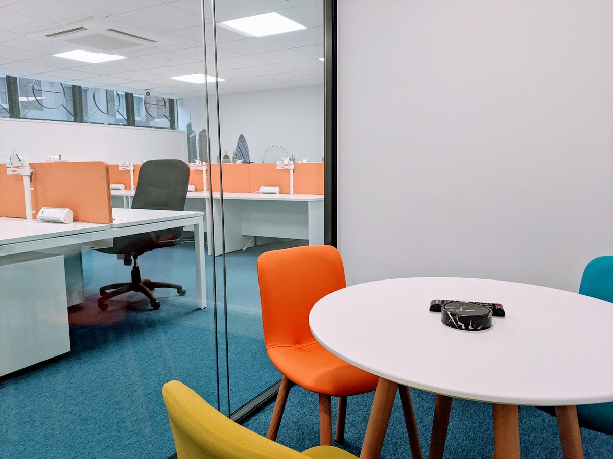 dotsquares's tweet photo. London is coming back to life! Are you ready to work-outside-home? We have 12 Fixed Desks available in our newly refurbished office, just a 12 minute walk from London Bridge Station.

Give us a call to find out more!

#Dotsquares #HotDesks #OfficeSpace #OfficeDesksLondon https://t.co/xK7QQGPqsj