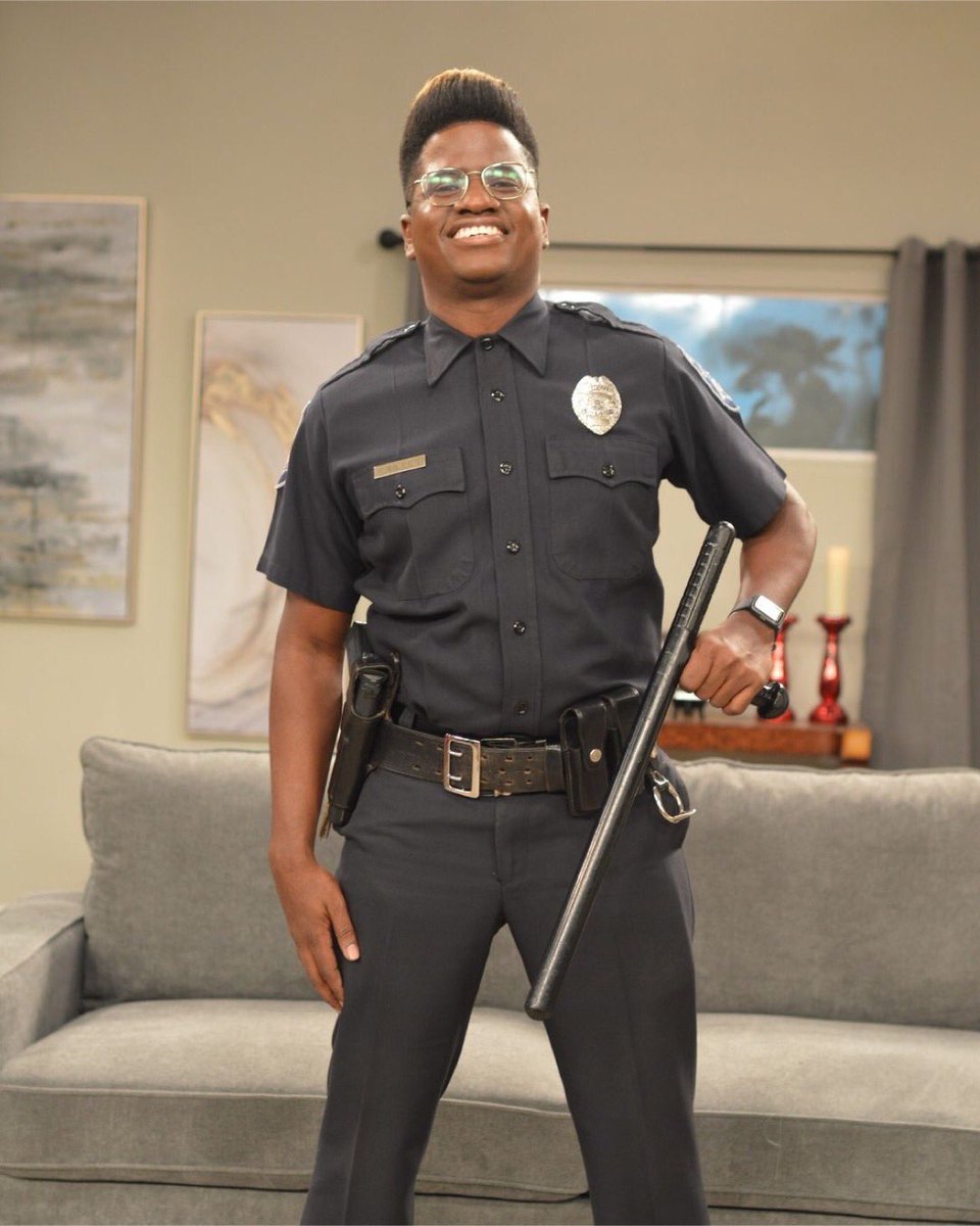 UltraSimmo's tweet photo. Officially An Actor In a Hollywood Sitcom! ๐คฃ Thanks To Everyone That checked out the Series Premiere Of โHouse Out Of Orderโ! Episode 2 Next Sunday 9pm! ๐น๐น #OfficerPat #Trinidad #UltraSimmo #HouseOutOfOrder https://t.co/aMWD54an7q
