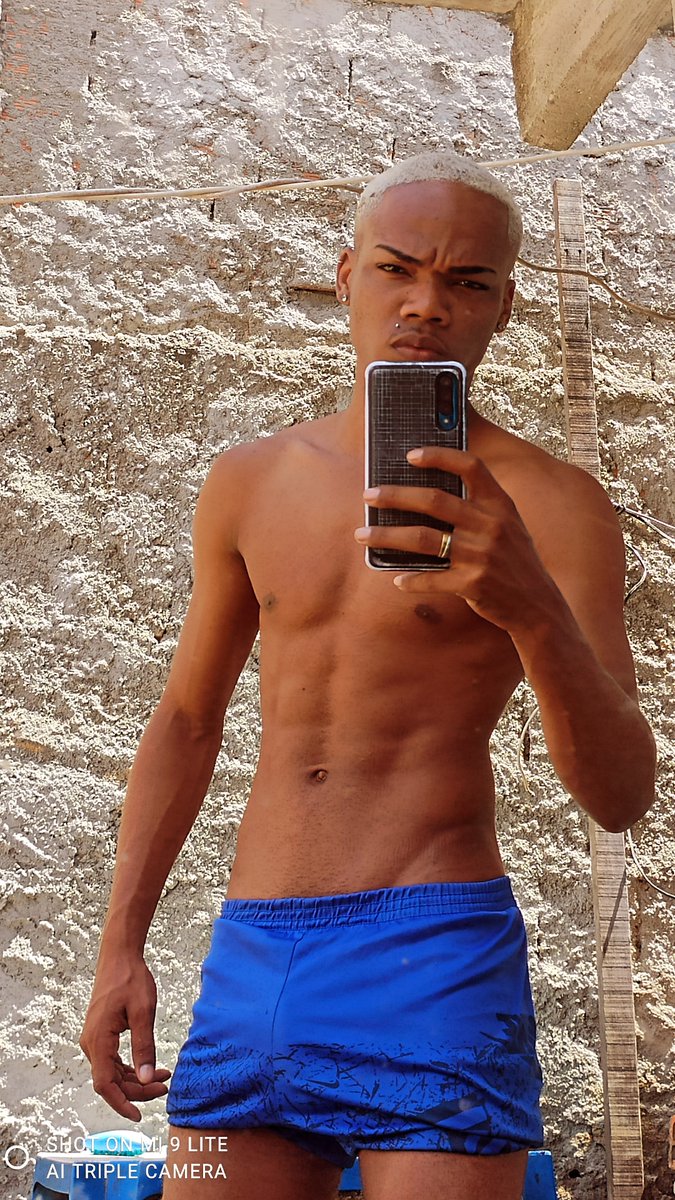 Encantado1997's tweet photo. Bom dia tá valendo ainda ?! 🔥😍💥♥️ https://t.co/Y2HmwvexUz