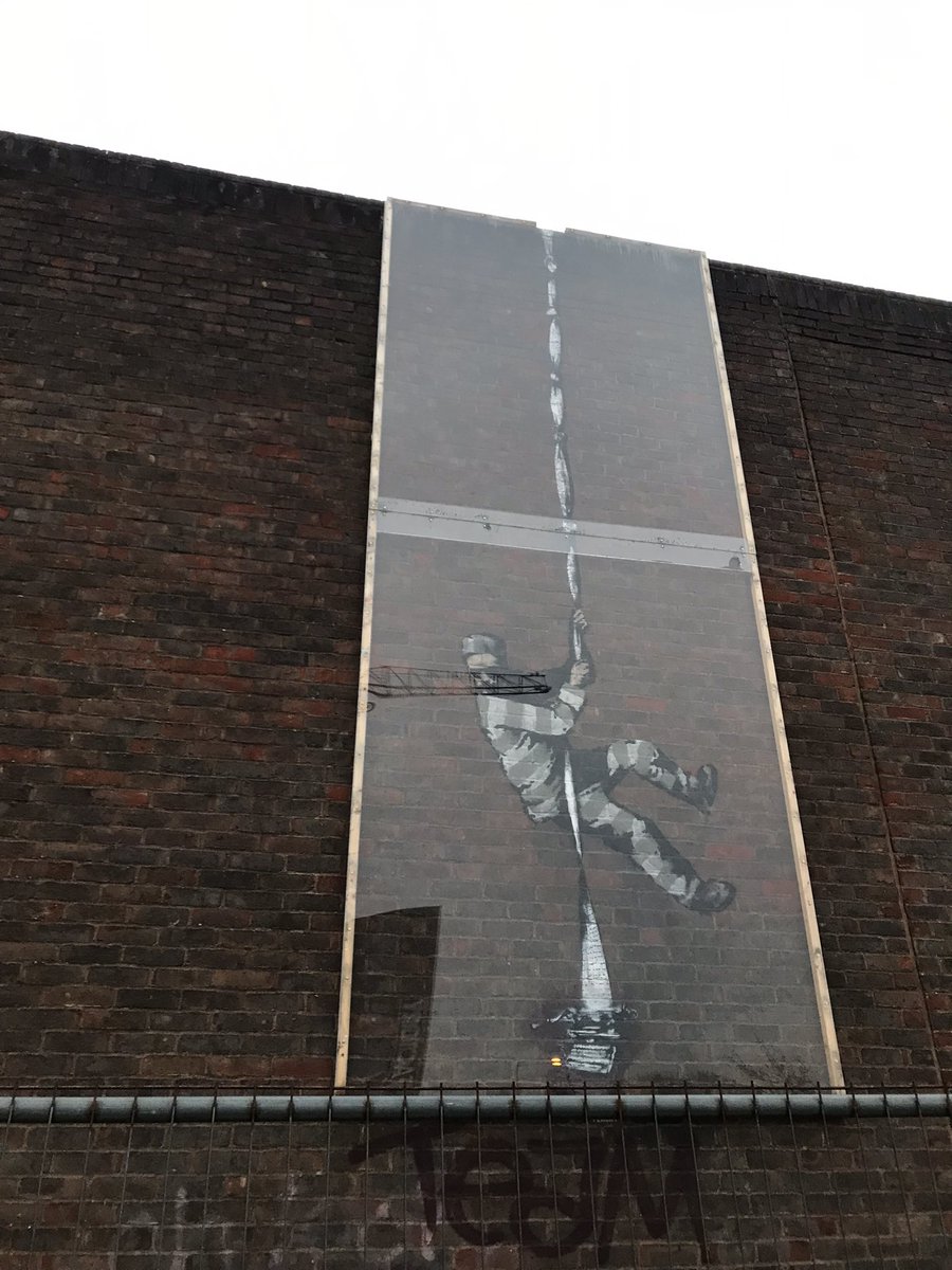JYparadoxchild's tweet photo. #Banksy #readingprison https://t.co/ujkbD4eTkw