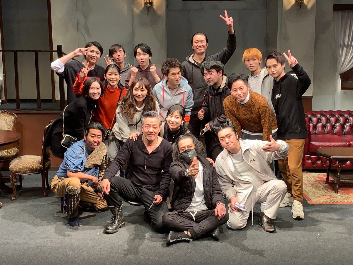 無事終演しました‼️ご観劇下さった方々ありがとうございました😊まだまだ新人な自分ではありますがとても尊敬できる方々ばかりの環境で、一緒に過ごさせて頂くことができてとても感謝の気持ちです。
一歩一歩でかくなります。今後とも応援よろしくお願い致します。
#ゴーストたちの純情 
#貴氏寛人