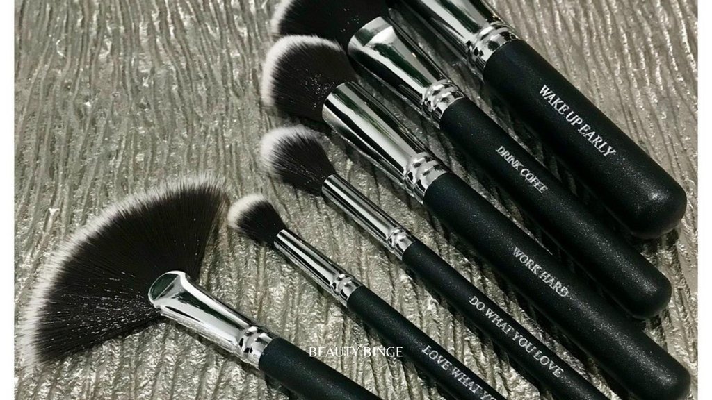 #Vegan &amp; #crueltyfree makeup brushes for all your beauty needs!⁠

#makeupbrushes #cleanbeauty