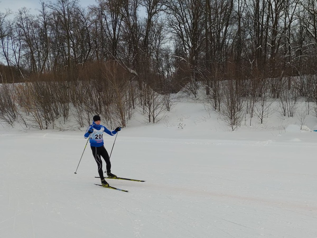 lb_chaika163's tweet photo. ⛷Соревнования по лыжным гонкам на нижней поляне УСЦ "Чайка".
❄Мероприятие проходит в рамках областной универсиады среди команд образовательных организаций высшего образования в 2022 году👨‍🎓

#СпортНормаЖизни
#УСЦЧайка https://t.co/bbKXFHYoqC
