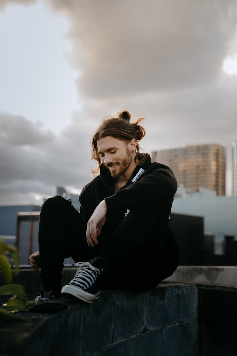 Let's bring a smile to @LowlyLyricis face today by minting one of his NFTs
⁠
This collection is now live!
The drops cost $5 &amp; $10
⁠
Limited to only 500 available each!⁠
⁠
Don't sleep on this FIRE drop!⁠
Yoshidrops.com

#NFT #NFTcommunity #NFTmusic