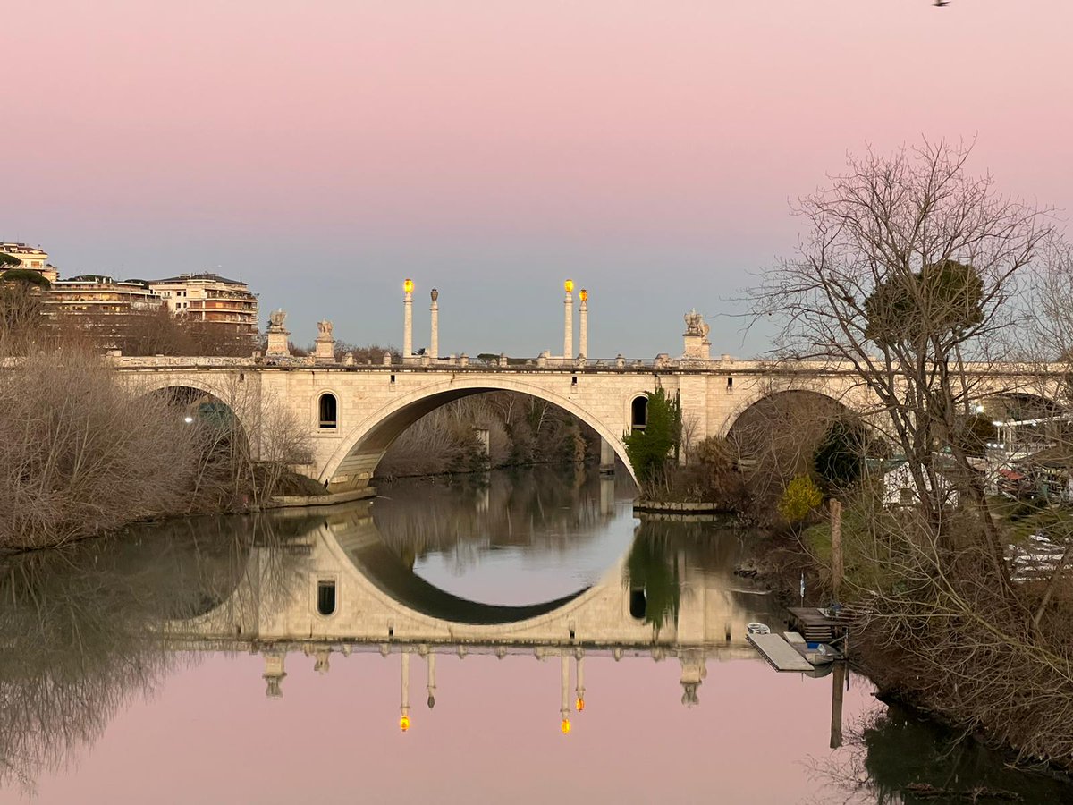 #PonteMilvio detto Mollo per i romani. #Foto #photo di Claudio. #fiume #Tevere #municipio15 #municipio2  #bellezze di #Roma
 #Italia