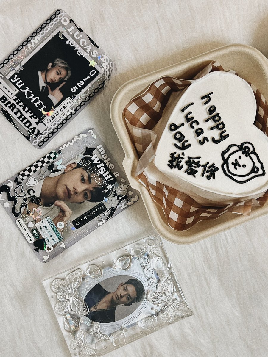 XUXIFLIX's tweet photo. drop the tags for our birthday boy! 🎂

HAPPY BIRTHDAY LUCAS
#HappyLucasDay 
#우리의_햇살_루카스_생일축하해 
#OurBrightestLightLucas https://t.co/2t901I2qil