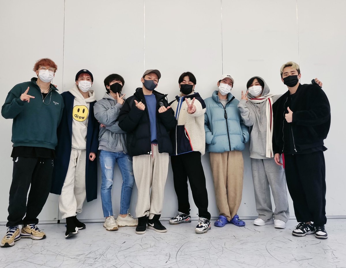 hemcrew's tweet photo. 딕펑스 @Band_DICKPUNKS  
햄크루 @hemcrew 
스타일디
섬타임즈

To Be Continue 🔥🧡 https://t.co/e36AIu1lMt