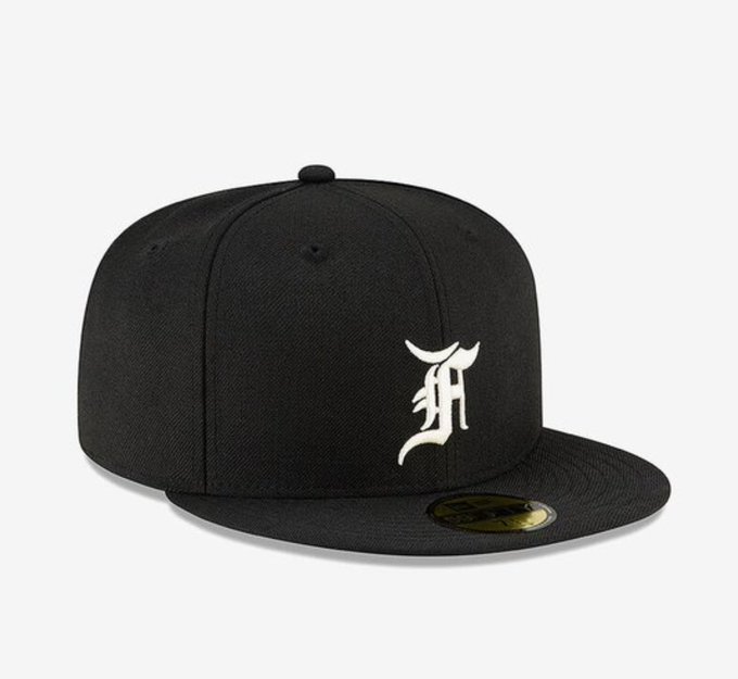 SOLELINKS's tweet photo. Ad: New Era x Fear of God Fitted Caps at $48.75 each + FREE shipping, use code SHOP25

Navy => https://t.co/cGnCMA9Prl

Black => https://t.co/bKUSlFKlZe https://t.co/DkCs6Ubaq2