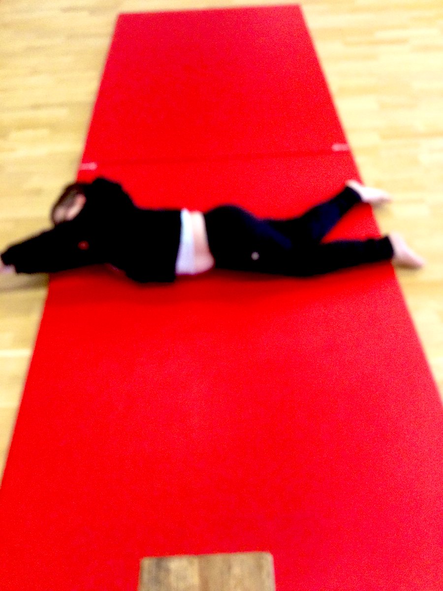 PERiverView1's tweet image. LR have been producing some amazing work in Gymnastics this afternoon performing jumps and different types of rolls. Well done you super stars ✨ #gymnastics #rolling #jumping 🤸