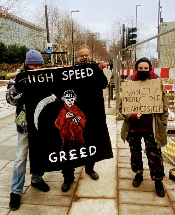 Hs2Rebellion's tweet photo. Some pictures from today's National Day of Action -
π #HS2CostingTheEarth
π #StepUpToStopHS2 #HS2TheGreatTrainRobbery #HS2TrackOfLies #StopHS2 https://t.co/ckuHl7jWof