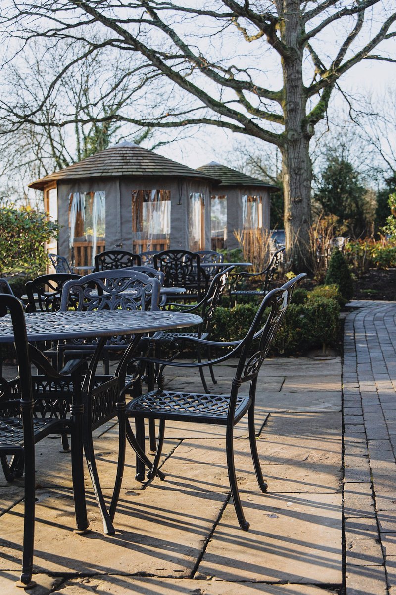 BerkeleyInns's tweet photo. Our wonderful garden rooms are perfect all year round!
They come fully heated with lighting and a speaker so they are your perfect spot for any occasion!
#staffordshire #dogfriendlyplaces #englishpub #foodsie #supportlocal #themeynellingram https://t.co/BqmhFKw33A