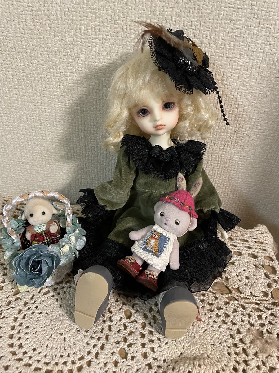 yoisanwoo's tweet photo. シャンブル・ド・プペ様@romy_k_romy
のシックで素敵なドレス🕊
中世ヨーロッパの雰囲気がドストライクです🙏✨
お茶会に参加するおしゃまな公女、、になれてるかな??
#ds65
#幼sd https://t.co/VpNAs0opAn