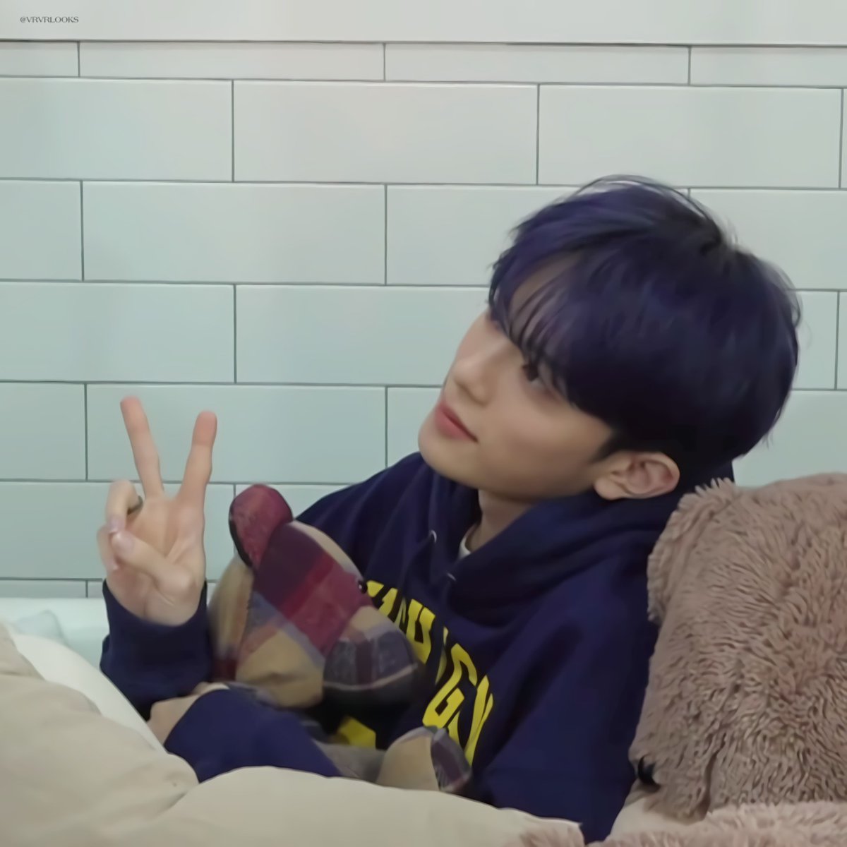 VRVRLOOKS's tweet photo. Kangmin grows up well. I hope you will always stay happy and healthy, verrer always love you. Happy birthday Yoo Kangmin! 💜

#PreciousKangminDay
#HappyKangminDay
#소중한_강민_생일 https://t.co/X49Jcxyh4c