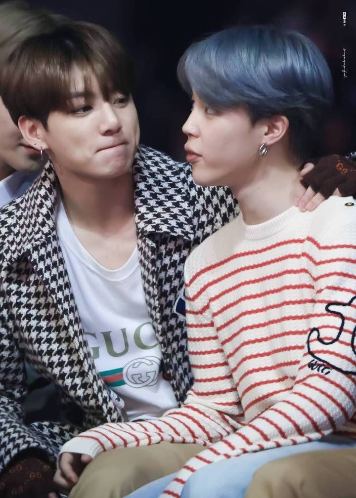 JAnn975's tweet photo. His eyes go straight to Jimin's lips. #jimin_lips #BTSJIMIN #jiminpark #jikook #jikookisreal #jungkook #kookminisreal #jeonjungkook #jikookmin #parkjimin #jikookforever #jikookworld @jikookheart @jiminietistic @ff_jikookookmin @stopkookminpls https://t.co/YXZphtX5Yq