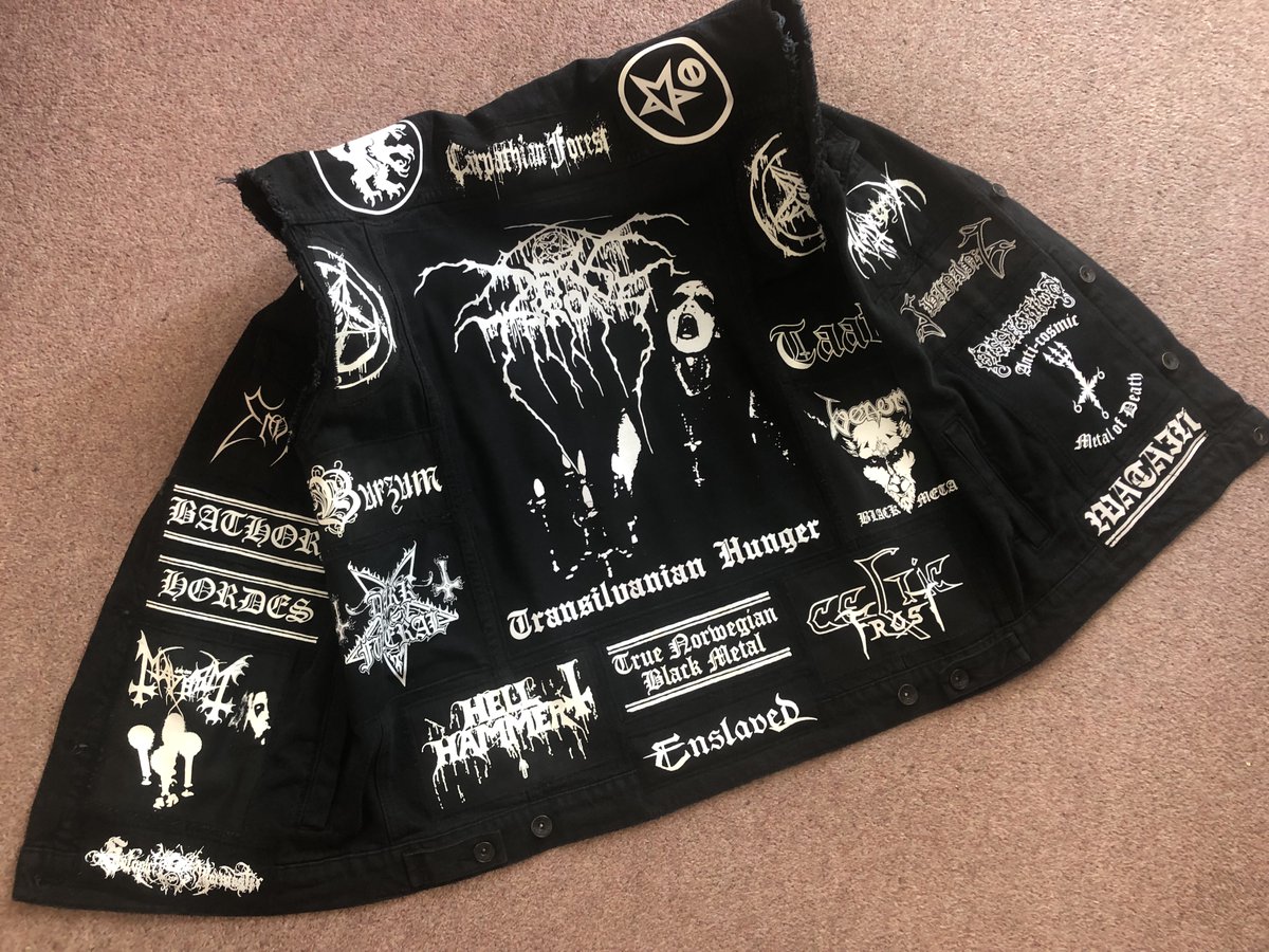 DevilmanHarvey's tweet photo. personalise your denim with over 100 patch designs to choose from #tailormade #custommade #blackmetal #battlejacket by https://t.co/lTD2N5P6nE https://t.co/3NBg3i193K