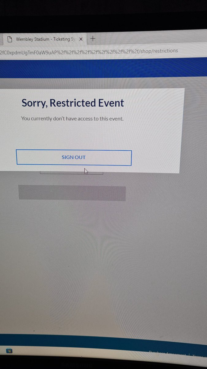 shellbelles21's tweet photo. @AXS_UK won't even let me get in now so bloody annoying could pay fir tickets now saying I don't have access https://t.co/LJlfA5gHgk