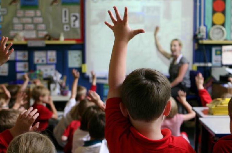 johnpaul796's tweet photo. .@ScotGovEdu really doesn't seem keen to consider this idea - which, given the "empowering schools" agenda and CfE's emphasis on local curriculum design, is odd... https://t.co/XX5c7ySesH
