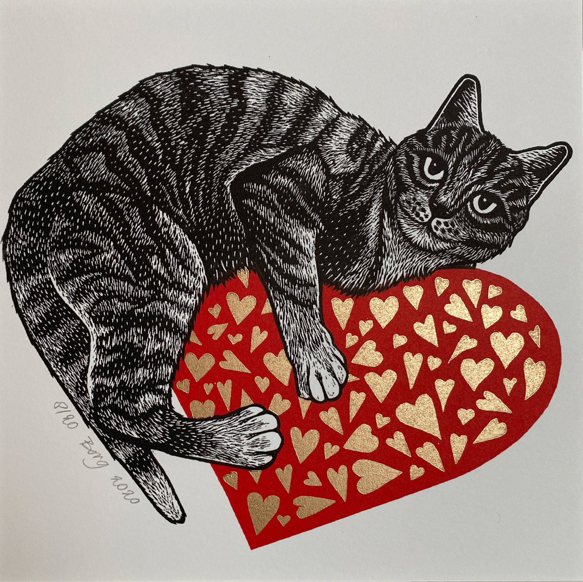 Nog een #cadeau nodig voor #valentijnsdag? #Valentijnskat etsy.me/3tTTPTC Bestel nu dan heb je hem ruim op tijd! #zonderlijst #linoprint #hart #kat