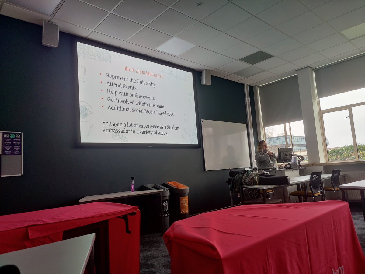 amber__amber's tweet photo. Student ambassador training today! I love hearing why our students like studying with us <3 https://t.co/uFcKMn8h8D