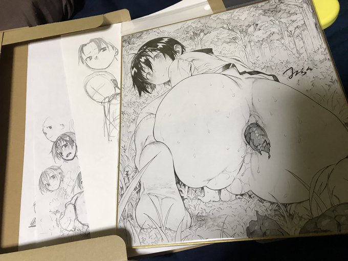 つめつめしてる📦

今回初めて色紙送るけど色紙専用の箱とか売ってないのかな。 