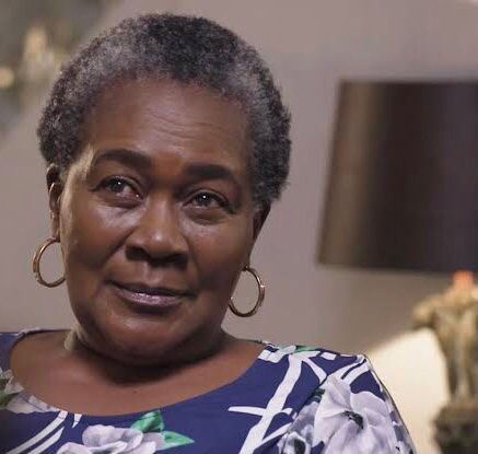 Sumo99784151's tweet photo. @LeratoN_ @QueenKunta_198 And her titties are crying for help. She must book an appointment with a cosmetic doctor before she can say anthing https://t.co/RSFiuuewfc