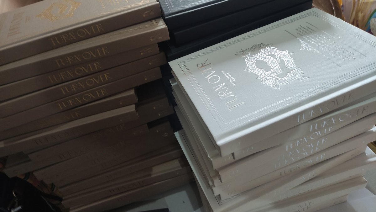fromfansforfans's tweet photo. #4FPH_Forms
Batch 19 Free Album: SF9 Turn Over
- 40 slots only 
-  LSF not yet included
- onhand
- isf: 130/album
form: https://t.co/egWFacphkl https://t.co/J6yXWoOi0o