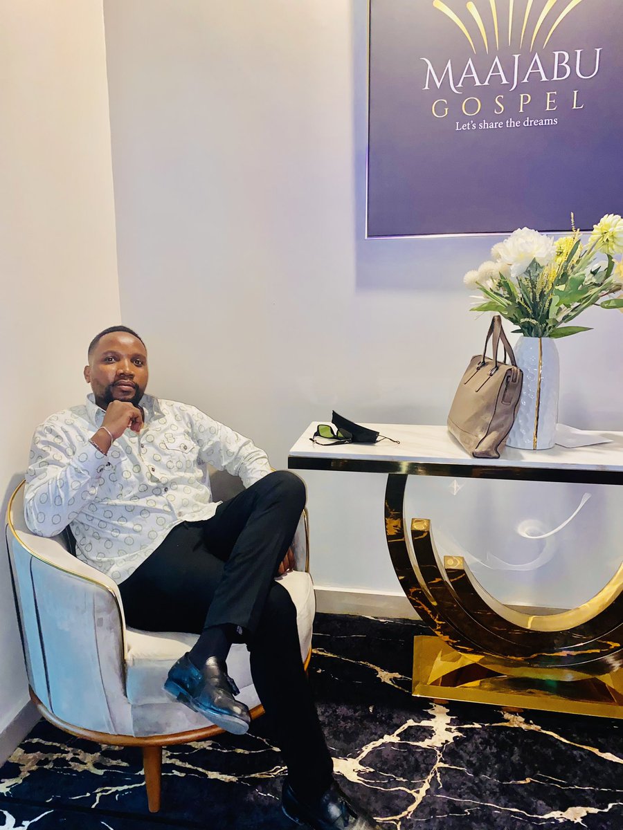 COMPETENCE03's tweet photo. @COMPETENCE03 vous remercie pour la confiance 🪡.
Bon début de semaine à vous cher(e)s client(e)s.
Faite comme eux, Passez vos commandes !
#madeinrdc #chemise #tissu
@central_sage @DidaceKinwani @leParrainRDC @HonoreMvula1 https://t.co/5W7hfvvy2f
