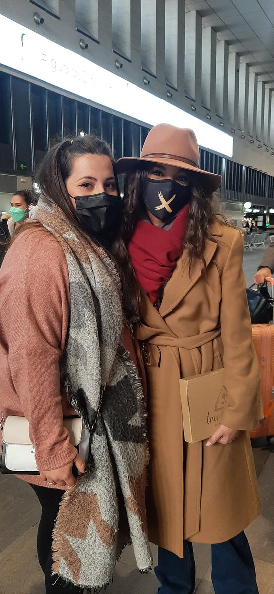nievedegranada's tweet photo. Sonriendo con los ojos 🥰 @anaguerra millones de gracias!!!! #trepando https://t.co/PmNmvr6yVB