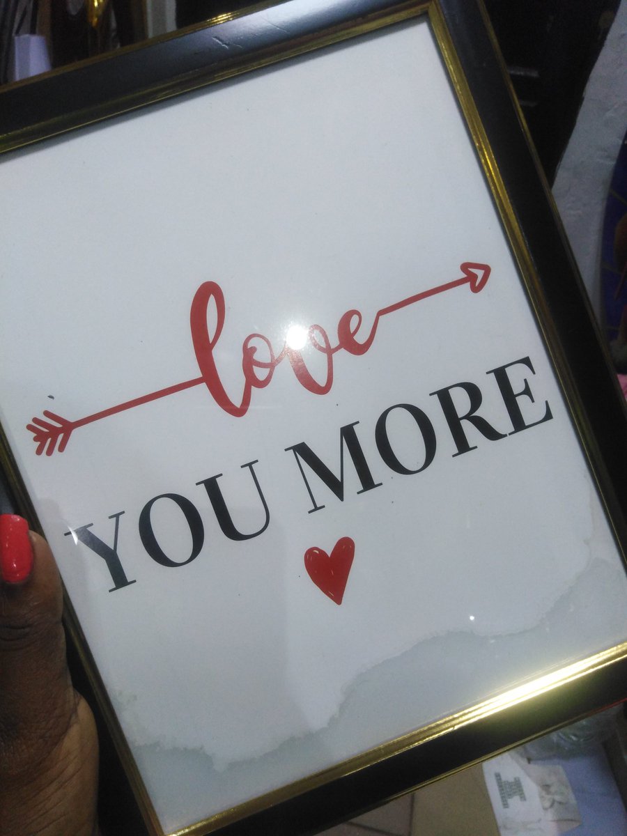 HopeEvents1's tweet photo. La Saint Valentin pour tous, même avec un petit budget. Vous saurez exprimer votre amour 5000fcfa le tableau 💞💞. 694834439 https://t.co/AESbhcq5ll